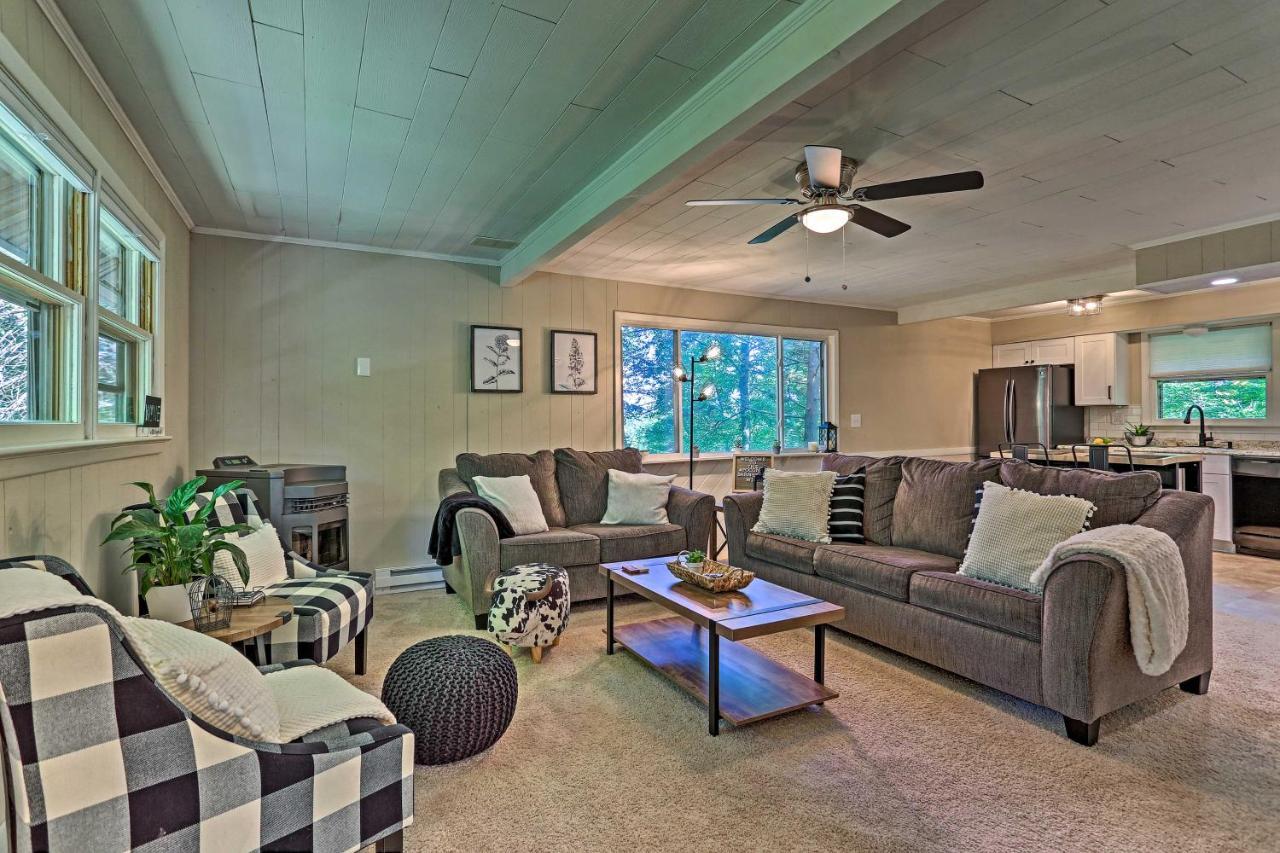 Modern East Stroudsburg Home With Deck And Gas Grill! المظهر الخارجي الصورة